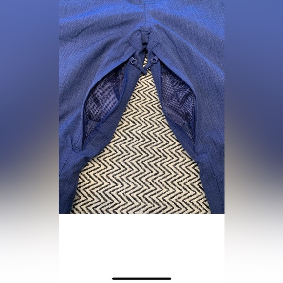 Roxy (Worn once) Backyard Ski/Snow/board Pants in Navy blue XXL 16. Like New. - Picture 3 of 6